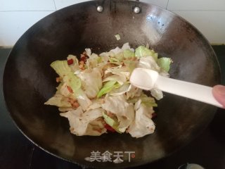 肉末炒包菜步骤6