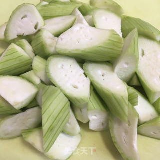 蒜蓉粉丝烧丝瓜步骤3