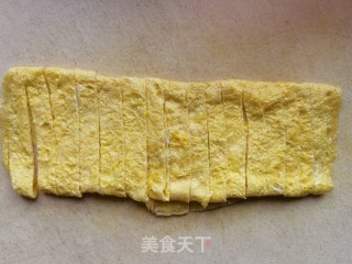 洋葱木耳拌鸡蛋皮步骤7