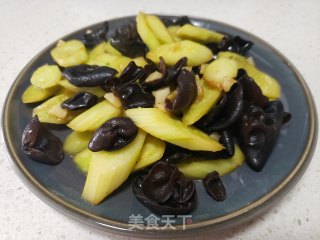 黄瓜炒黑木耳步骤5