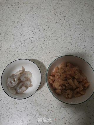 鲜虾鸡里蹦步骤2