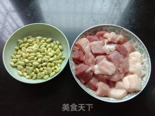 砂锅毛豆猪肉步骤1
