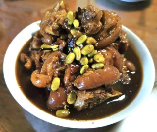 毛豆焖猪手步骤7