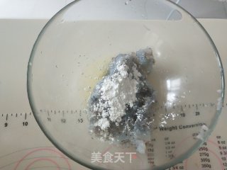 滑蛋虾球步骤1