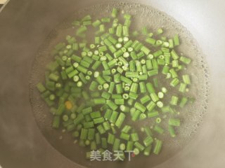 玉米豇豆角炒牛肉步骤4