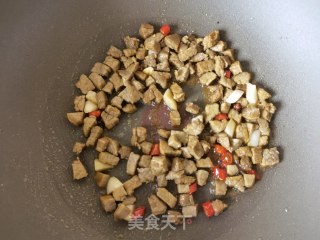玉米豇豆角炒牛肉步骤8