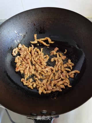 银芽炒肉丝步骤4