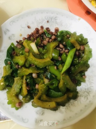 苦瓜炒海灵菇步骤3