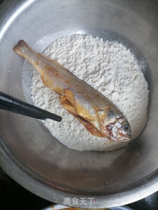 香辣黄花鱼步骤2