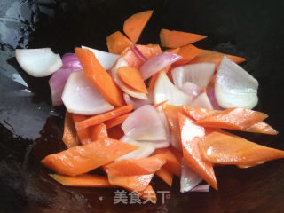 腐竹炒胡萝卜步骤4