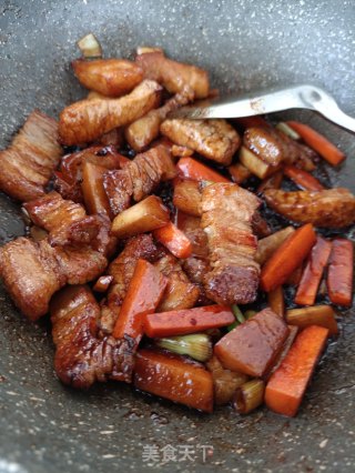 酸萝卜胡萝卜烧肉步骤11