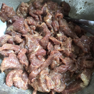 家常水煮牛肉步骤5