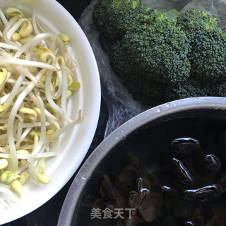 家常水煮牛肉步骤3