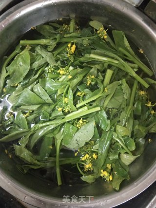 蒜蓉炒菜心❤️步骤1