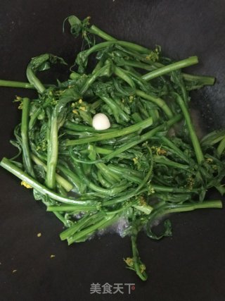 蒜蓉炒菜心❤️步骤3