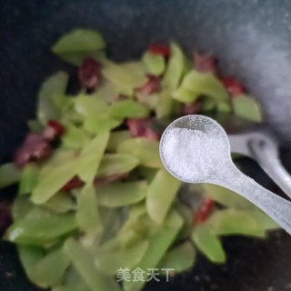 腊猪舌炒莴笋步骤11