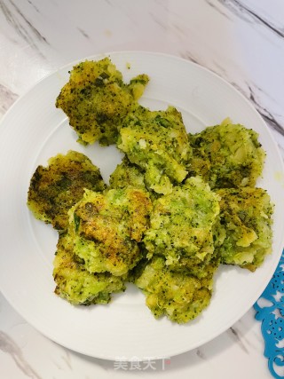 西兰花土豆饼步骤7