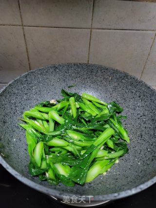 蒜蓉炒菜心步骤8
