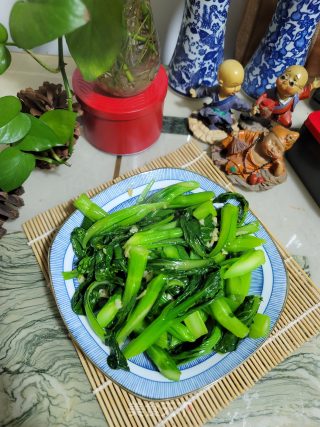 蒜蓉炒菜心步骤9