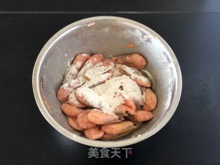 葱香脆皮虾步骤3