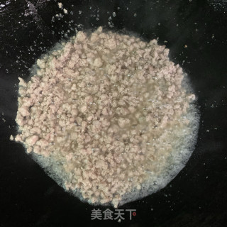 豌豆炒肉末步骤4