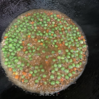 豌豆炒肉末步骤8
