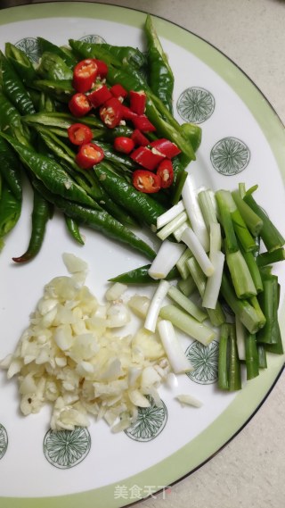 湖南小炒肉步骤2