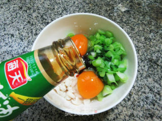 海鲜菇菜芯炒鸭蛋步骤7