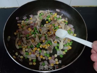 平菇炒玉米青豆步骤6