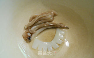墨鱼炒兰豆步骤2