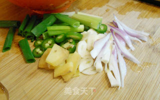 墨鱼炒兰豆步骤6