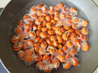 螺丝椒洋葱炒虾尾步骤3