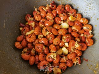 螺丝椒洋葱炒虾尾步骤8