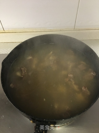 土豆炖牛尾步骤3