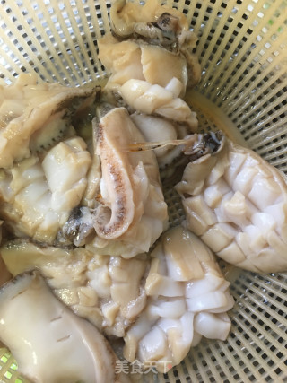 梅花肉烧鲍鱼步骤1