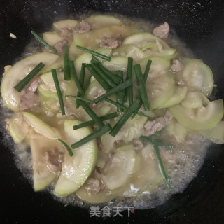 蒲瓜炒里脊肉步骤11