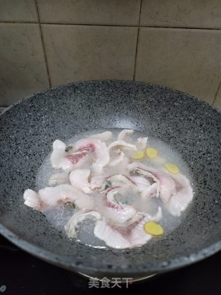 白灼鱼片步骤5
