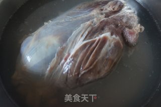 黑啤酱牛腱步骤1
