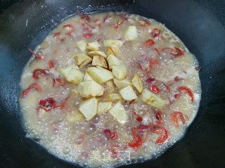 土豆烧虾球步骤9