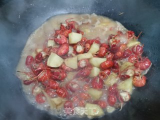 土豆烧虾球步骤10