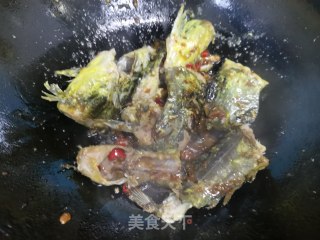 酱烧黄颡鱼步骤4