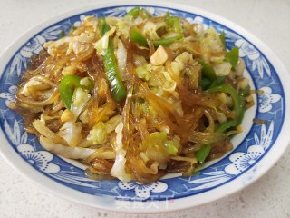 包菜柿椒炒粉条步骤6