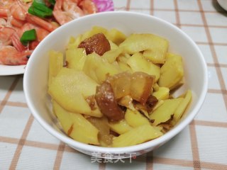 腊肉烧笋步骤10