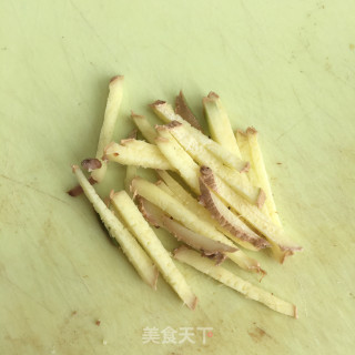 香芹炒卤牛肉步骤2