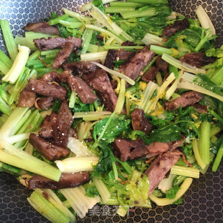 香芹炒卤牛肉步骤10