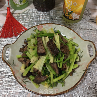 香芹炒卤牛肉步骤12