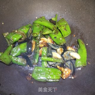 皮蛋炒青椒 步骤8