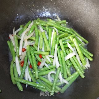 泡姜炒豆角 步骤9