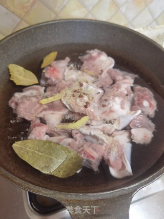 清汤小羊排步骤3