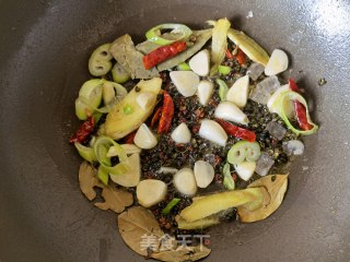 十三香小龙虾尾步骤5